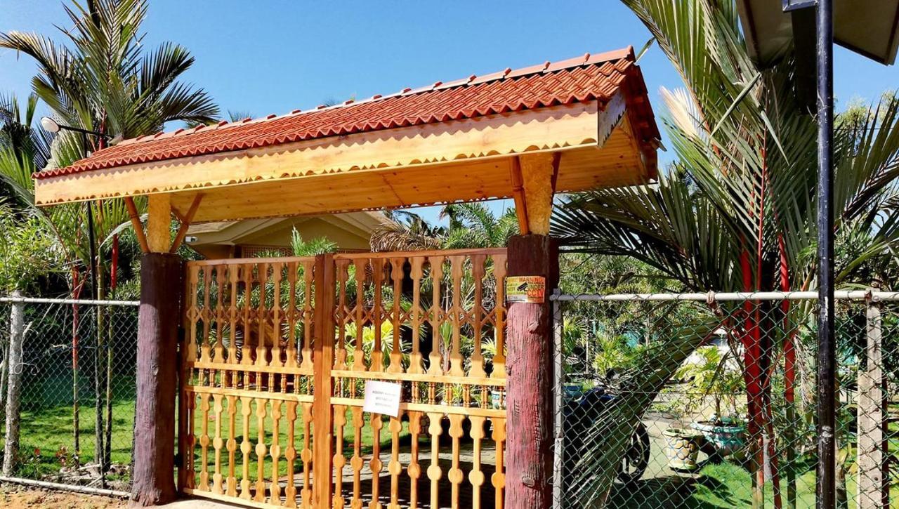 Sea View Resort Kallady Εξωτερικό φωτογραφία